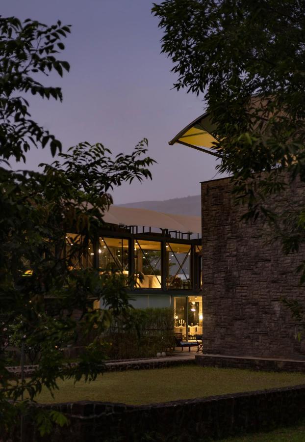 Lohonostays Maharajah House Карджат Экстерьер фото